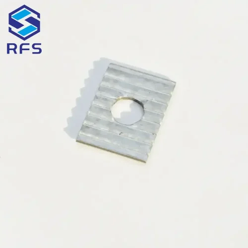 Op-maat-gemaakte-stalen-vierkante-gekartelde-ring-RFS