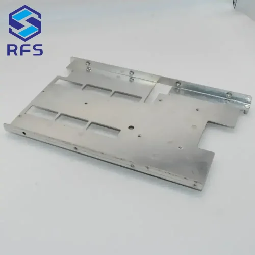 RFS - Op maat gemaakte montageframes van plaatmetaal voor elektronische apparaten - Fabricage